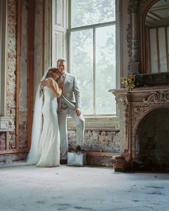 Love in grain, photograph 8 by Rob Helfferich